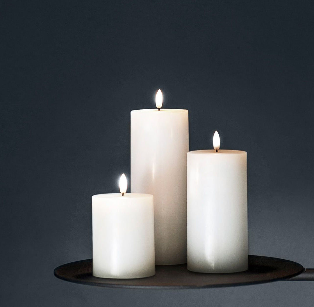 Uyuni  Rustic Melted Pillar Nordic White
