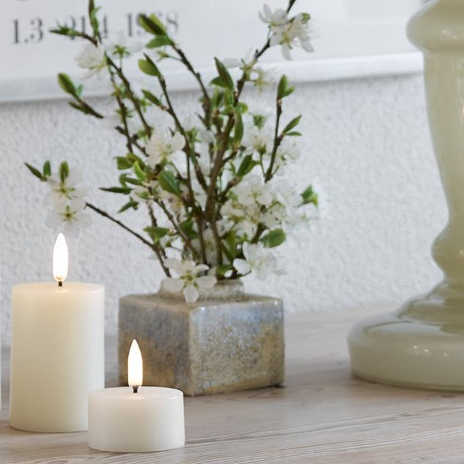 Uyuni LED Smooth Mini Pillar Candle  -  Ivory