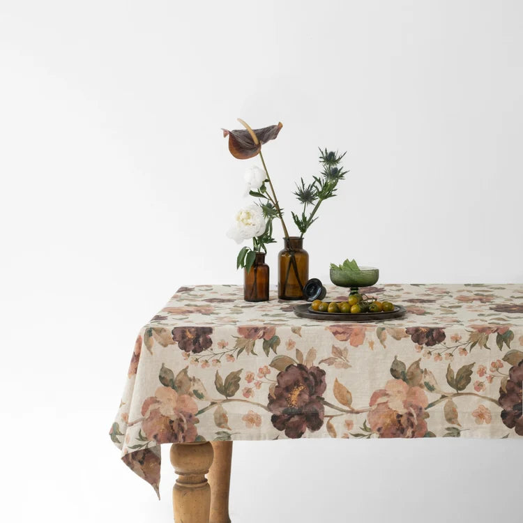 Linen Tales Vintage Roses Tablecloth & Napkins