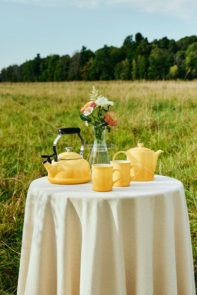 Le Creuset Classic Kettle - Chamomille