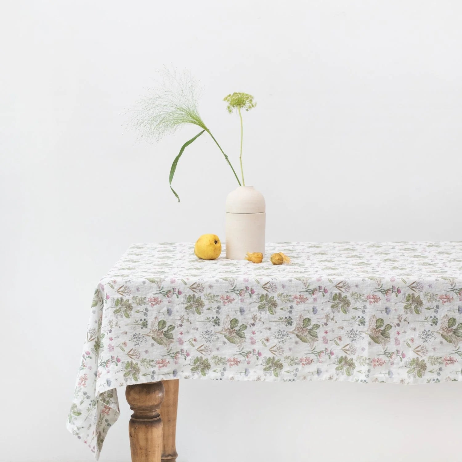 Linen Tales White Botany Tablecloth