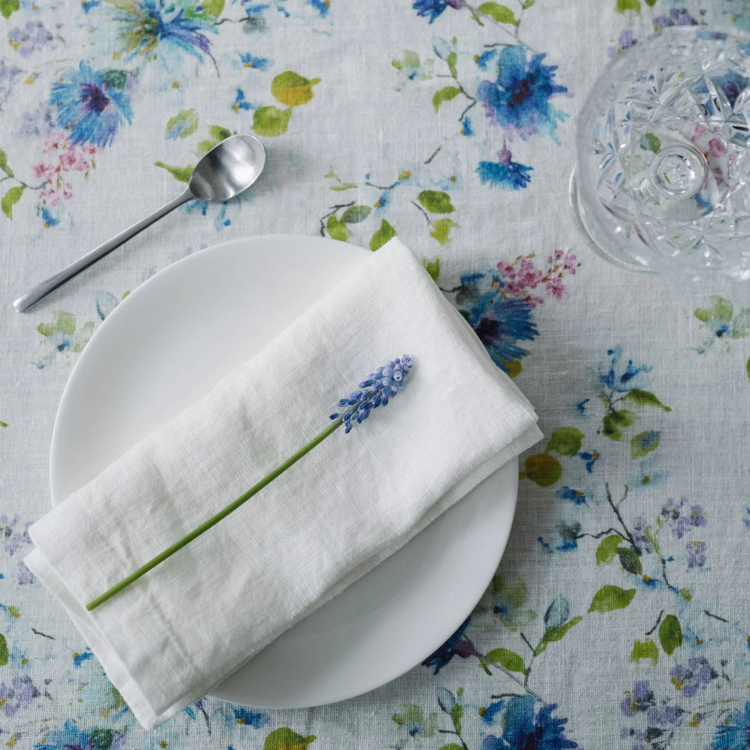 Linen Tales White Flowers Tablecloth