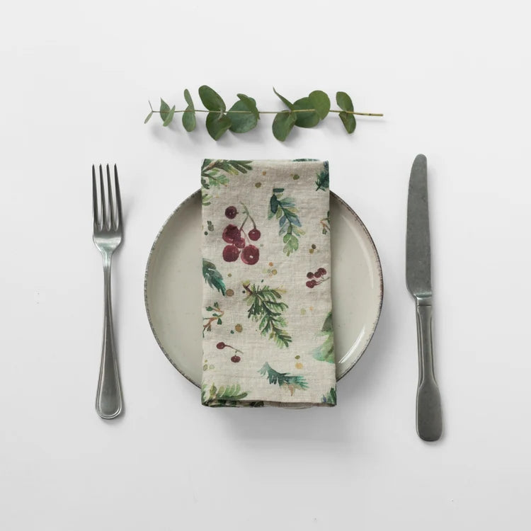 Linen Tales Winter Berries Table Cloth & Napkins