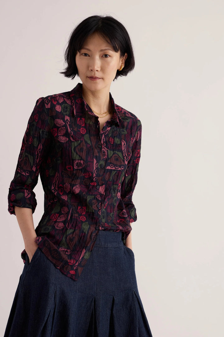 Seasalt Larissa Shirt  38766  Sculpted Shapes Dried Roses