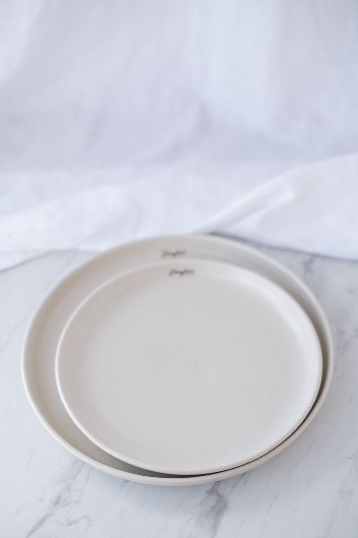 Casafina Pacifica Vanilla Plates
