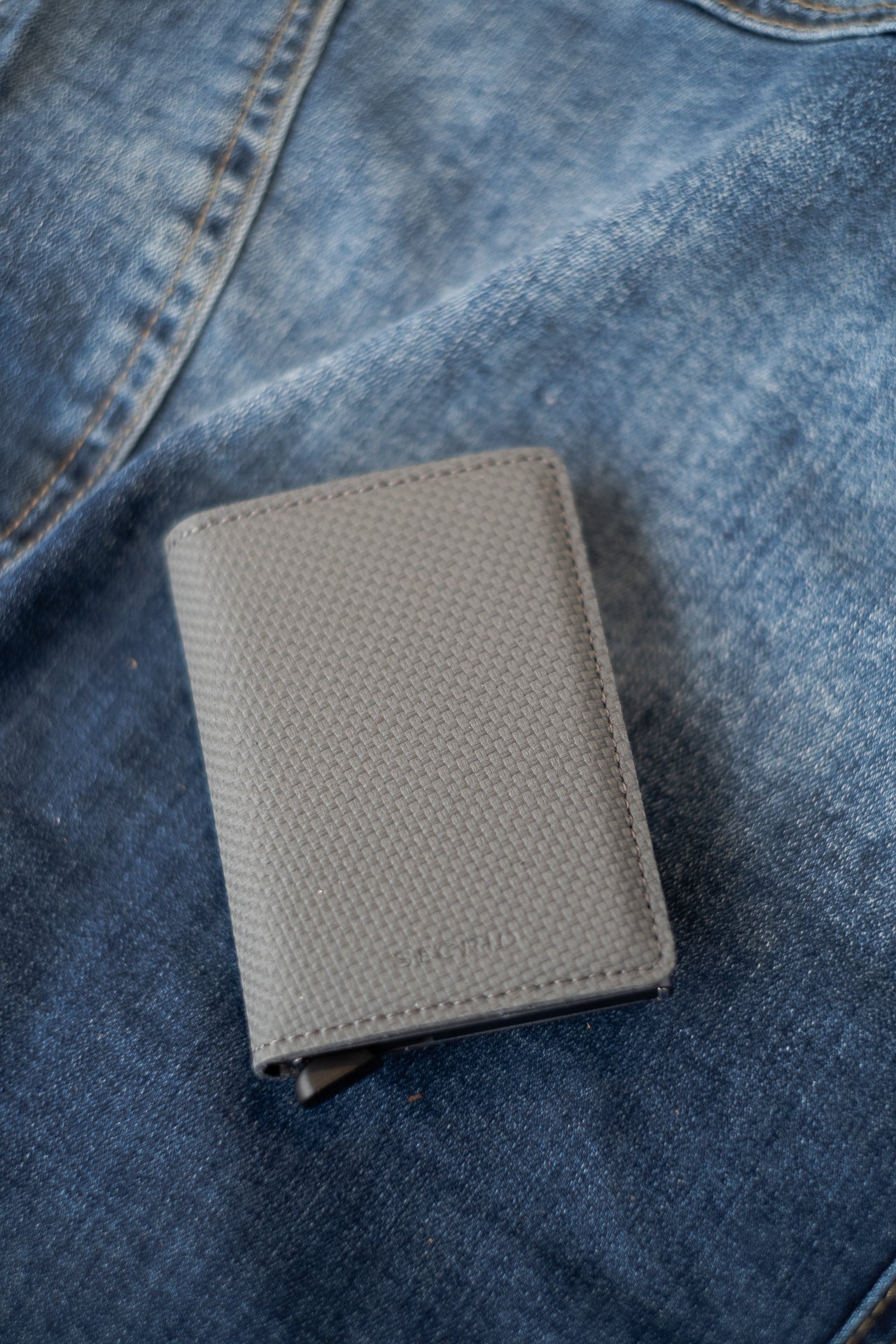 Secrid Slimwallet Carbon Cool Grey  -  SCa