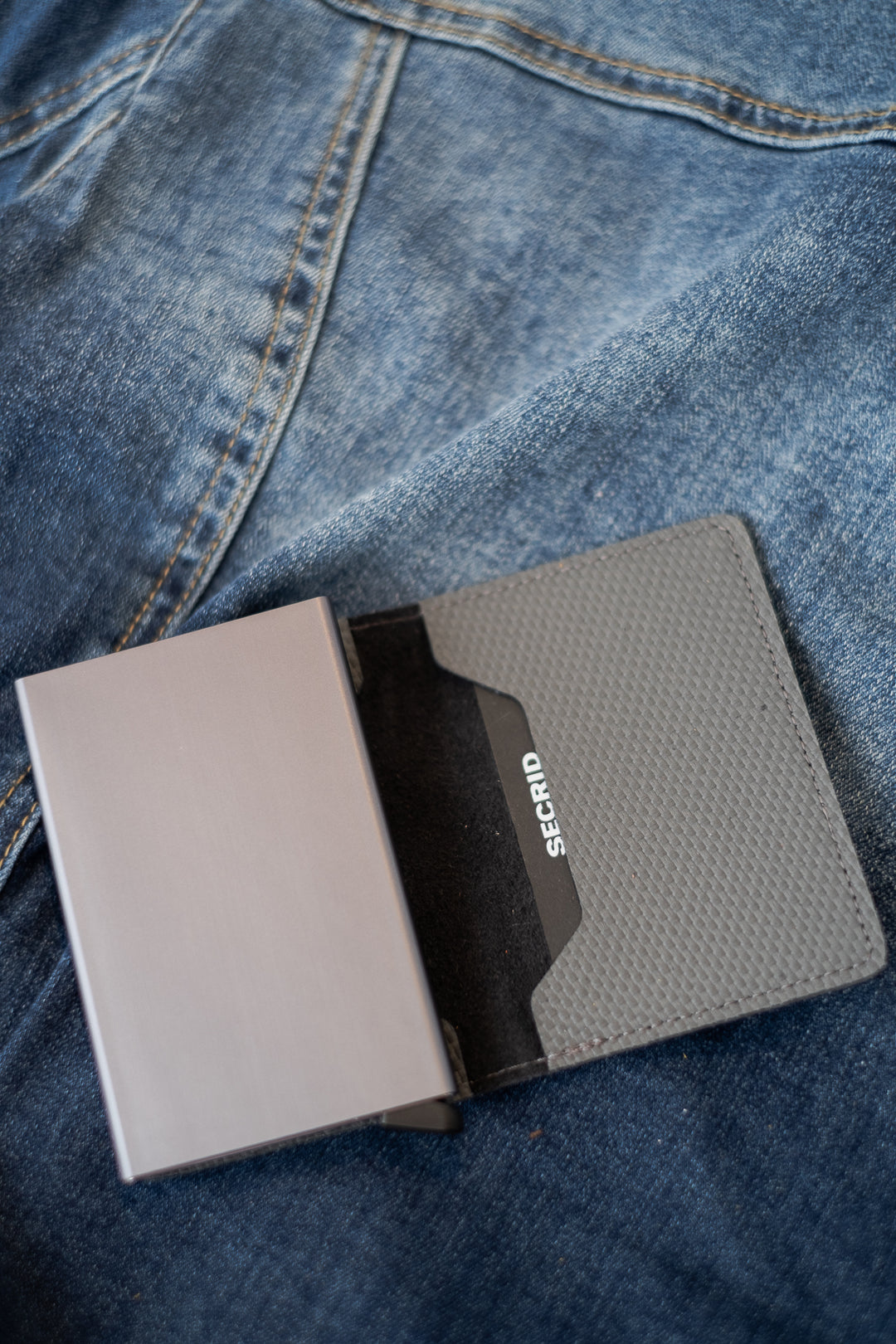 Secrid Slimwallet Carbon Cool Grey  -  SCa