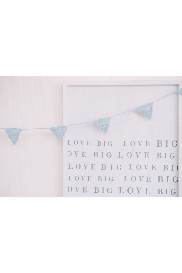 Stephan Baby Blue Triangle crochet garland G2137 *