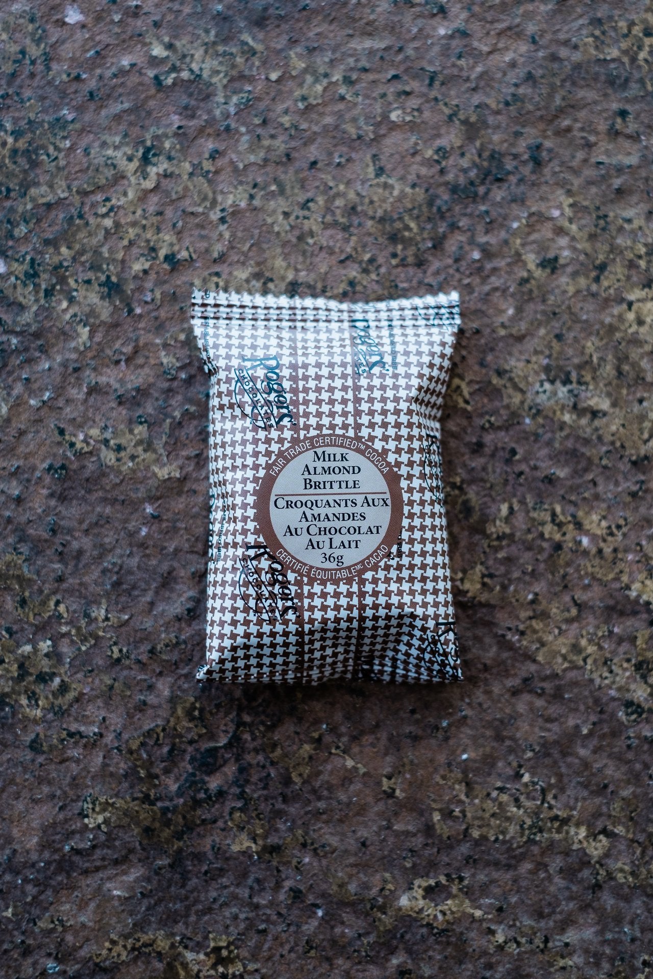 Rogers Milk Chocolate Almond Brittle