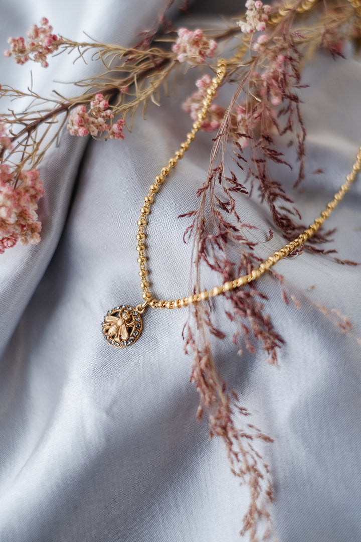 La Vie Parisienne Gold Bee Necklace 1277G*