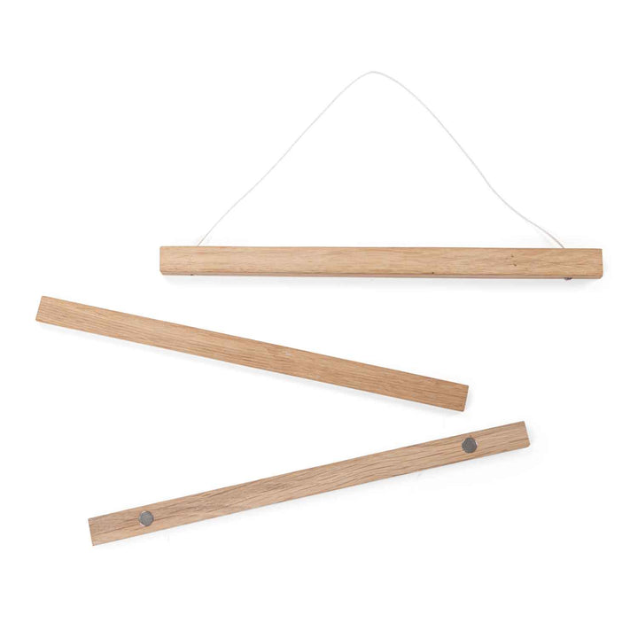 Moulin Roty Oak Magnetic Poster Hanger  149130