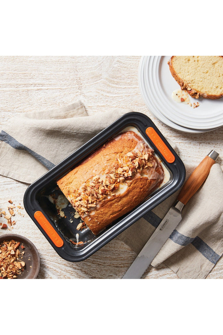 Le Creuset Metal Loaf Tin