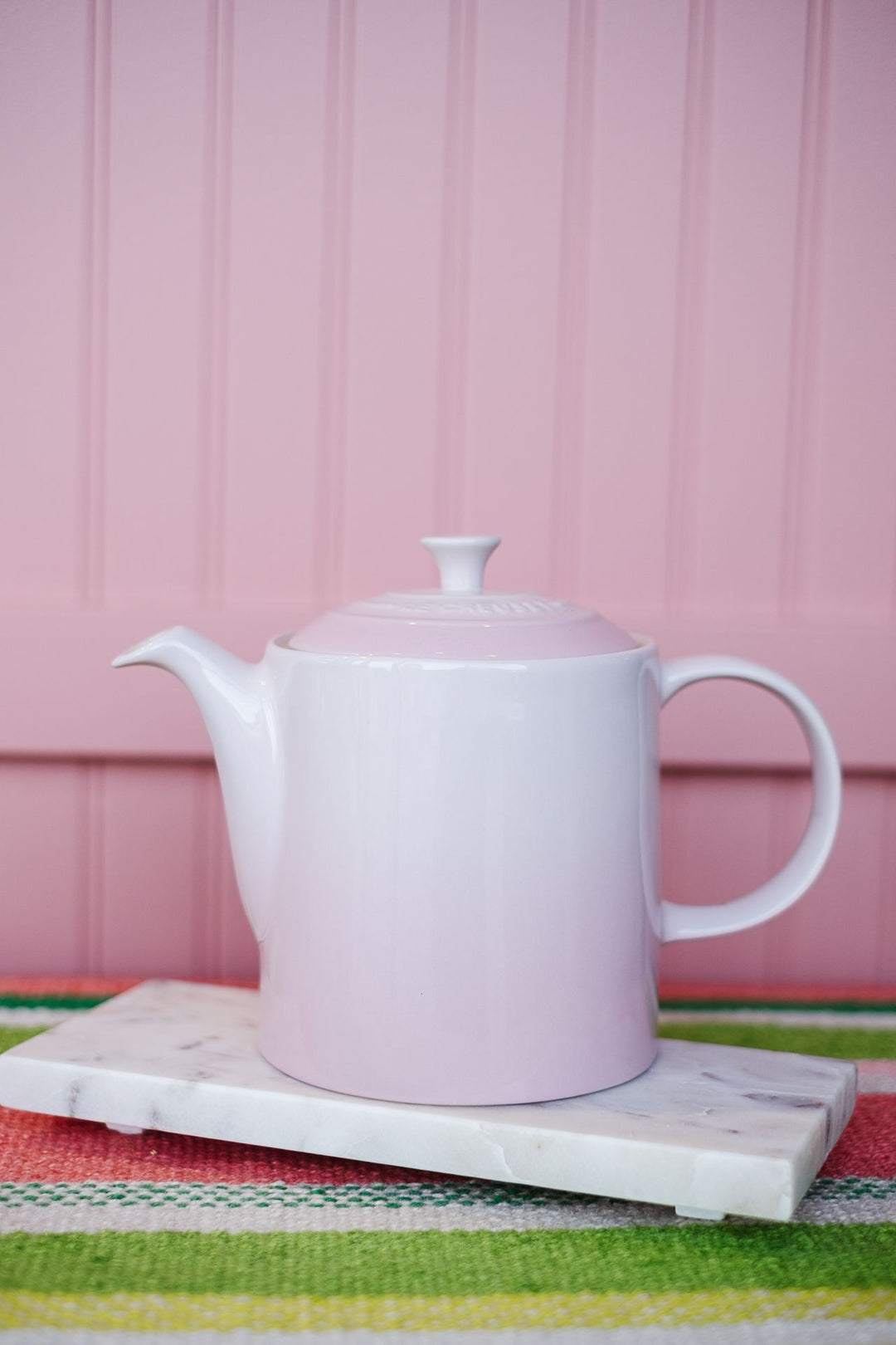 Le Creuset Classic Grand Teapot - Shell Pink