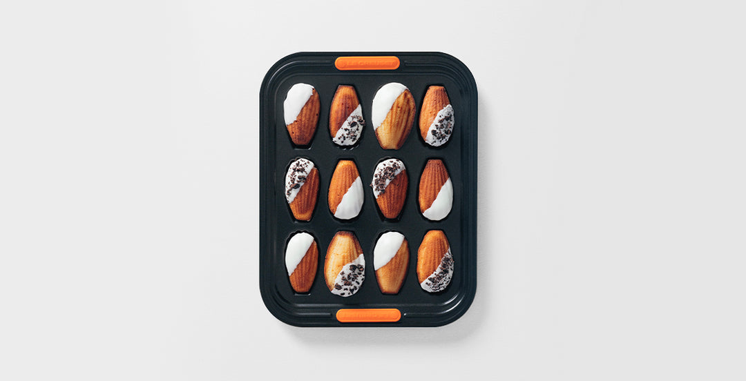 Le Creuset Metal Madeleine Pan*