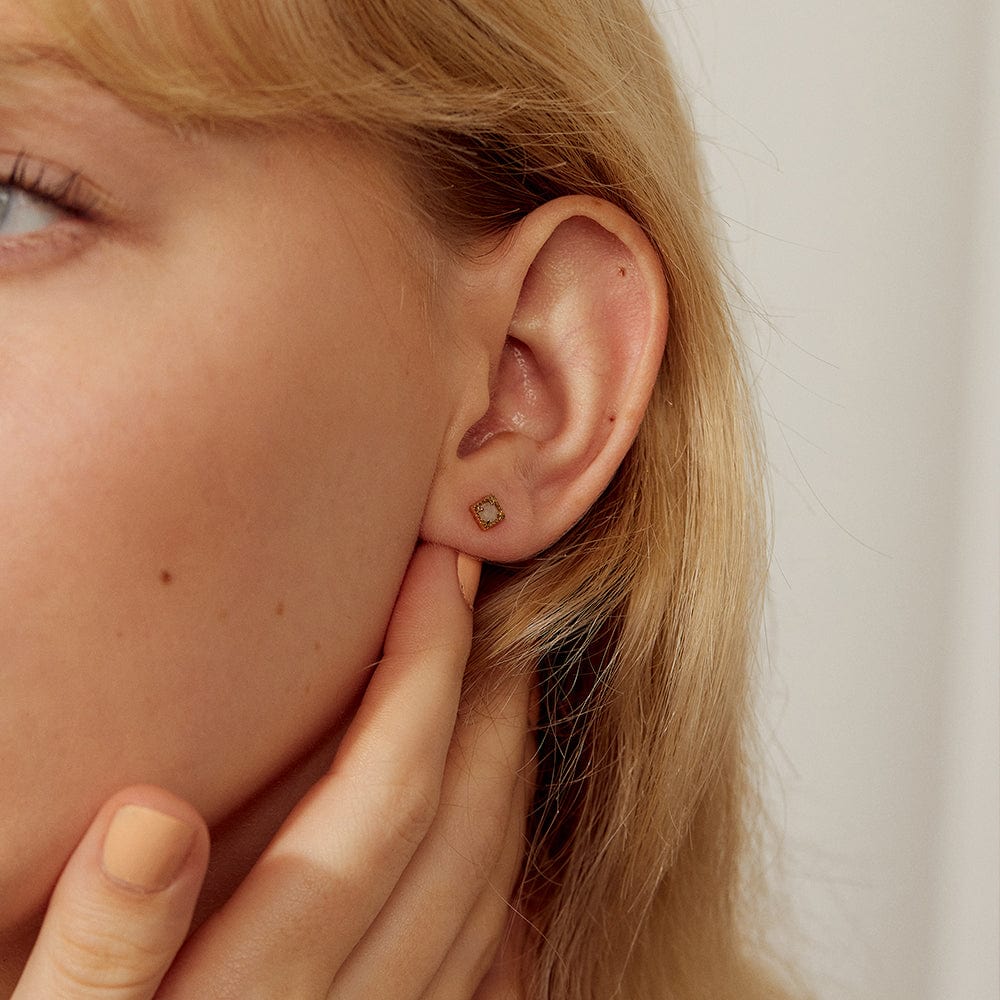 Lovers Tempo Eclipse Stud Earring - Moonstone*