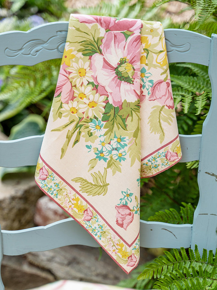 April Cornell Charming Napkin Set/4 Cream*