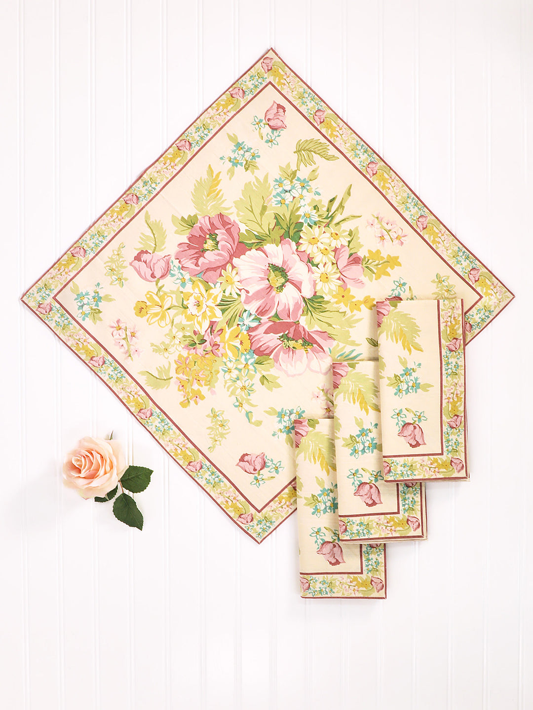 April Cornell Charming Napkin Set/4 Cream*
