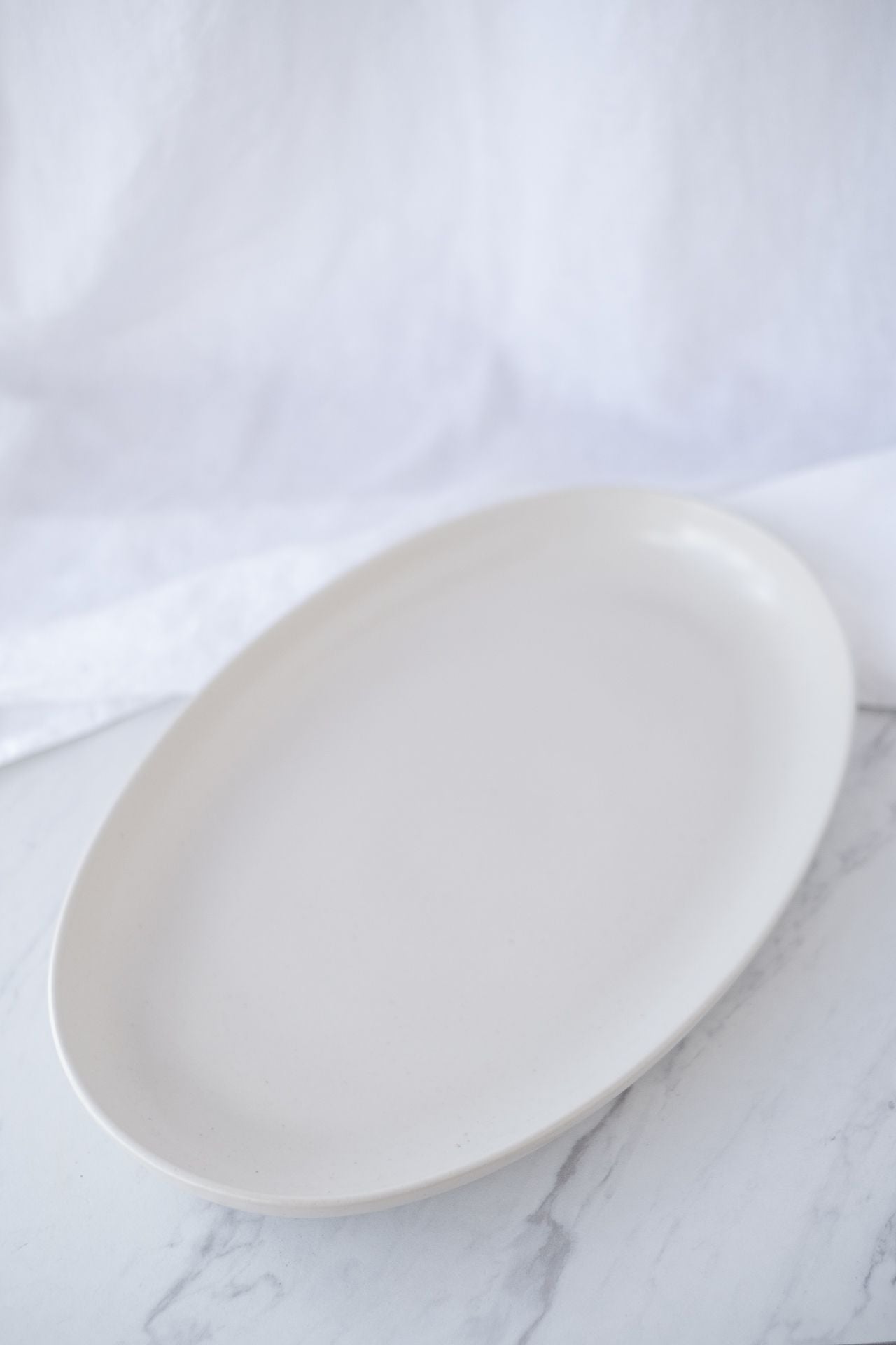 Casafina Pacifica Vanilla Oval Platter**