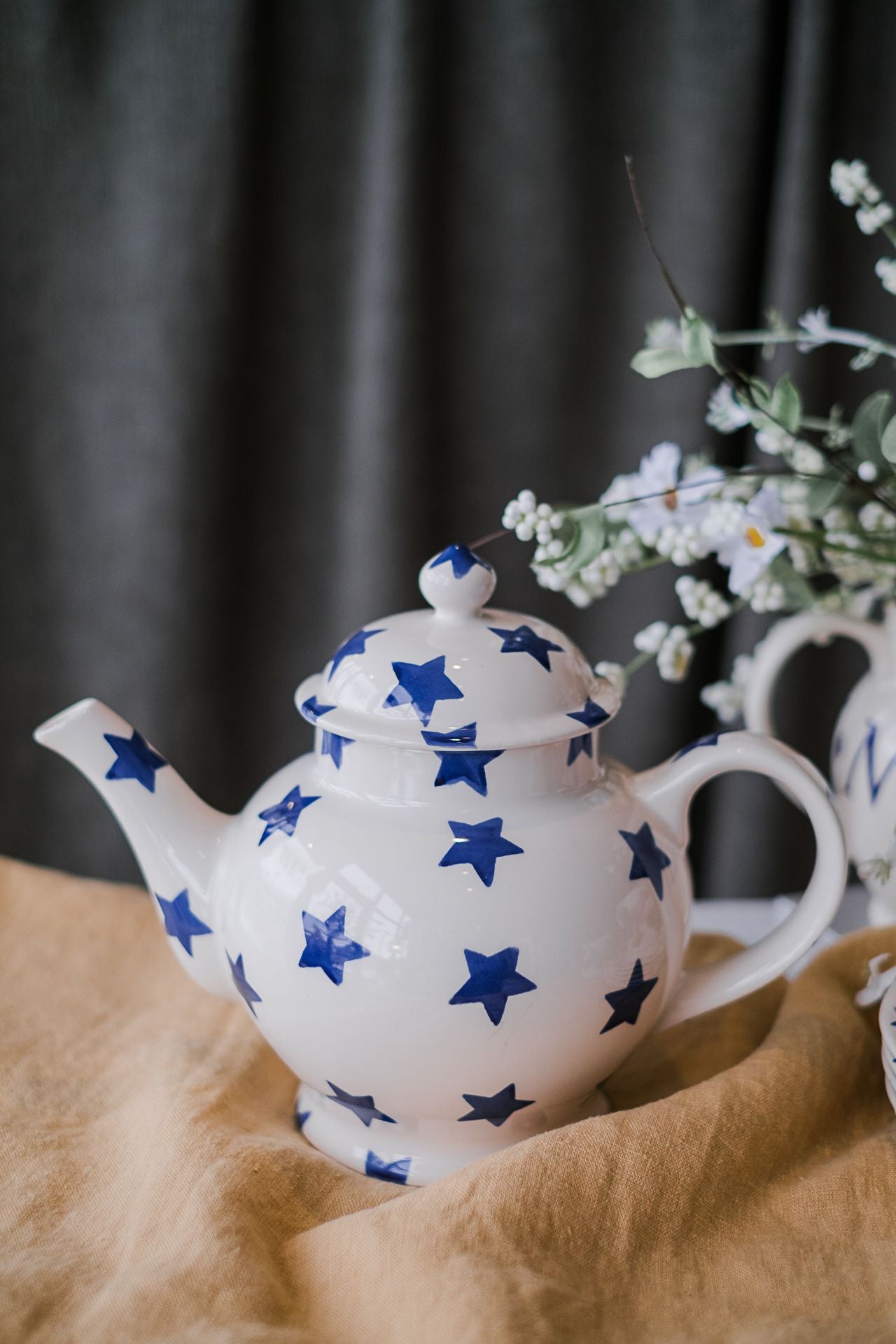 Emma Bridgewater Blue Stars 4 Cup Teapot*
