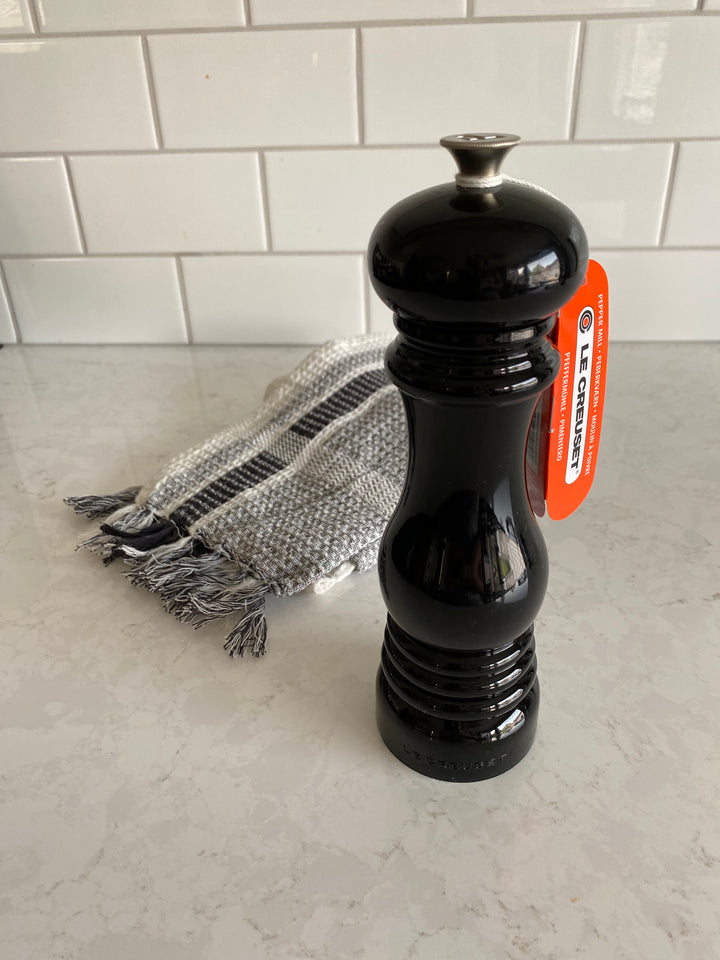 Le Creuset 20cm Classic Mill - Black