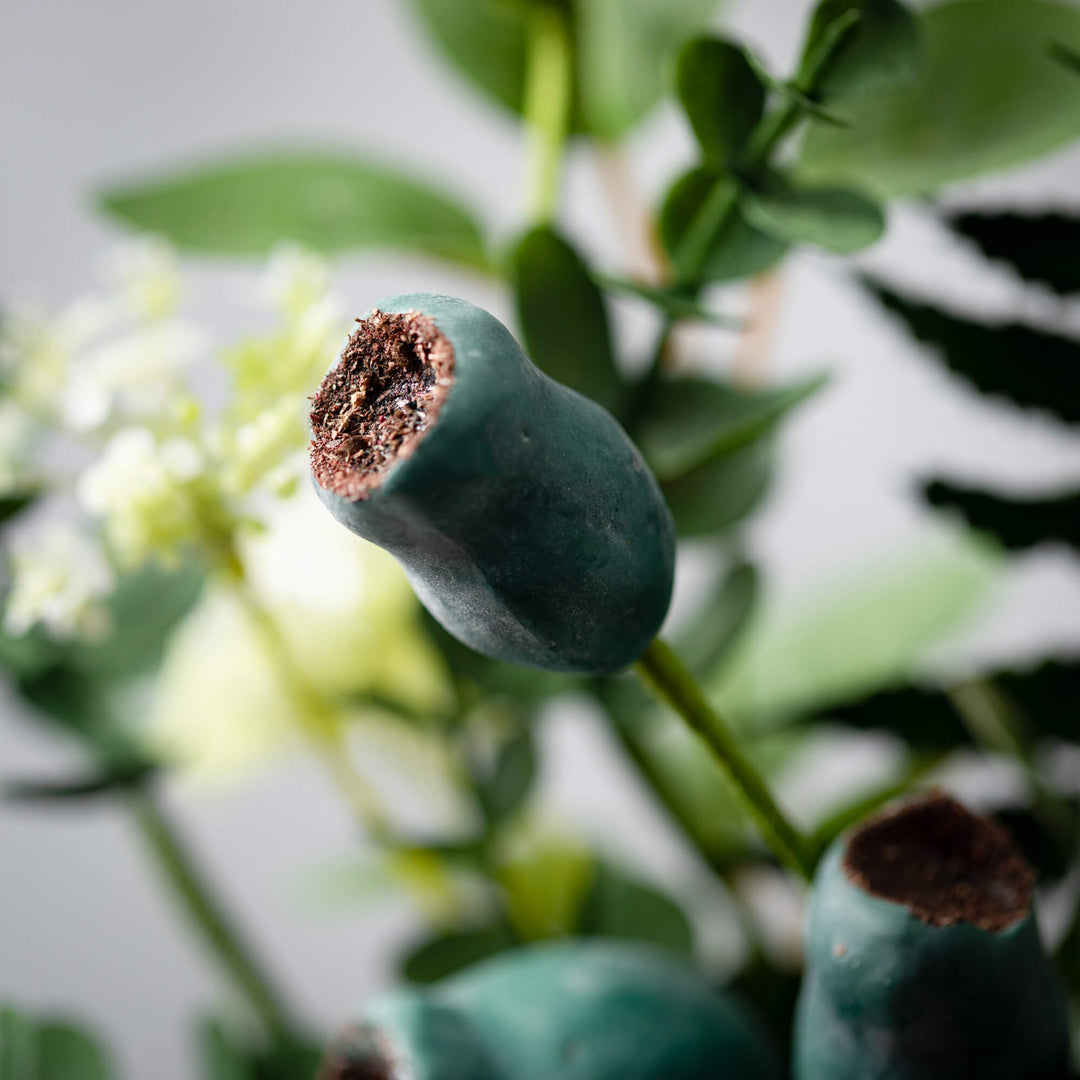 Sullivans Foliage Pod Pick
