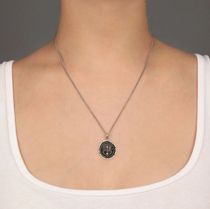 Pyrrha Silver Necklace - Lead With Your Heart N800